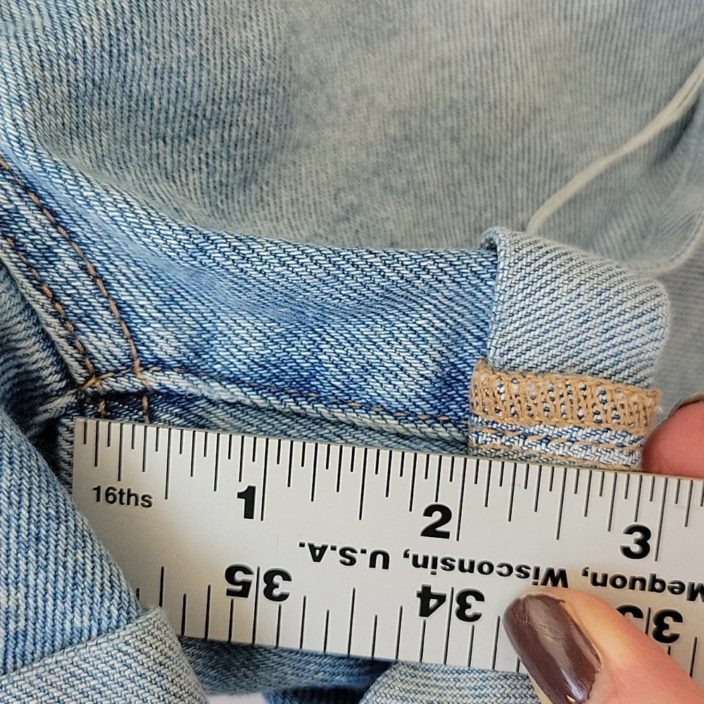 American Eagle Outfitters mom shorts